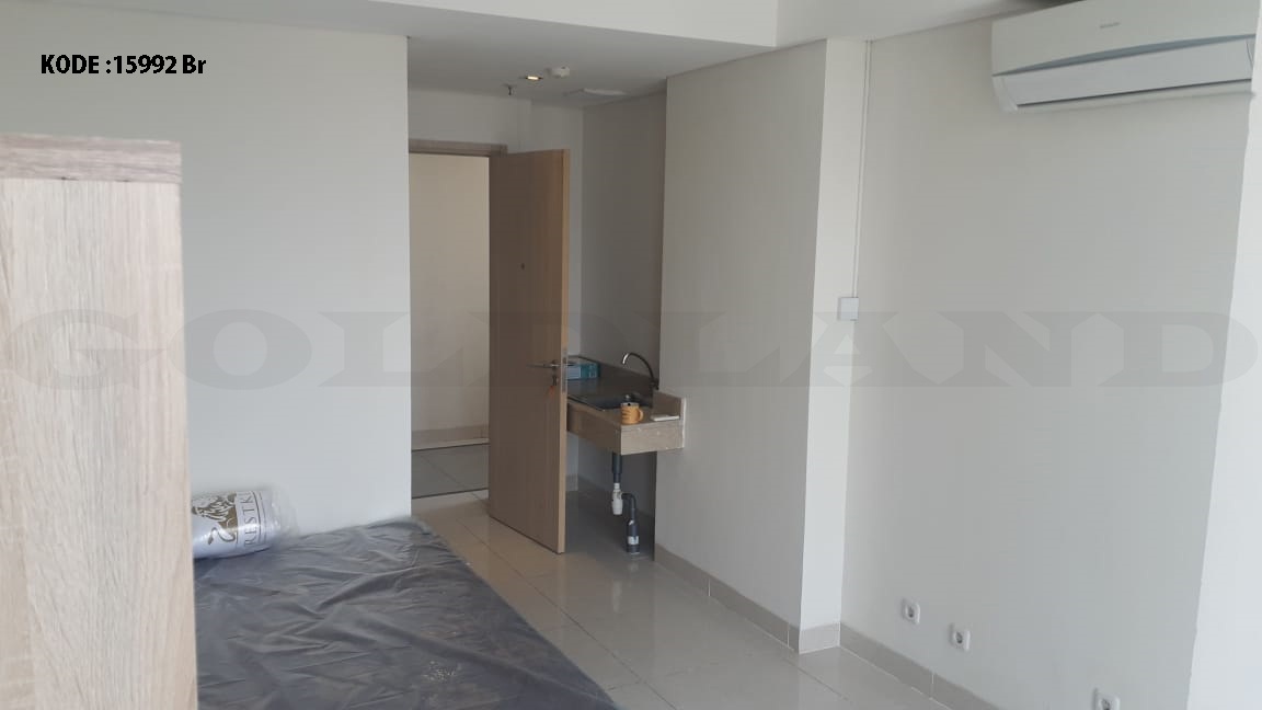 Dijual Apartemen Elpis Residence, Semi Furnish, Luas 23 Meter, Kode :15992 Br