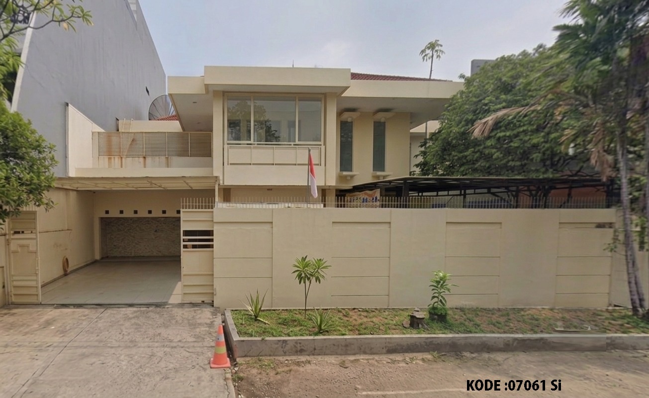 Disewa Rumah Sunter, Strategis, Luas 791 Meter, Kode :07061 Si