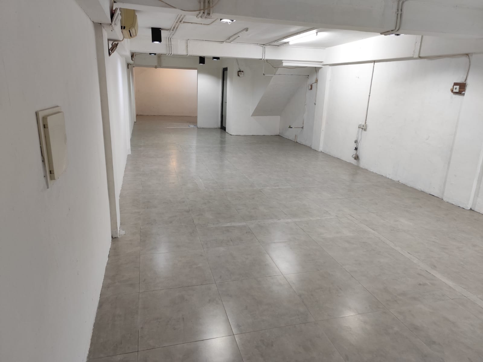  Disewa Ruko Daan Mogot, Luas 5x32 Meter, Kode :21464 Ha Gallery