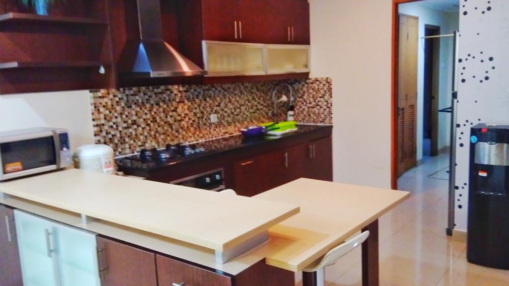 Dijual Apartemen Hampton Park, Semi Furnish, Luas 170 Meter, Kode :21688 Wb/Br Gallery