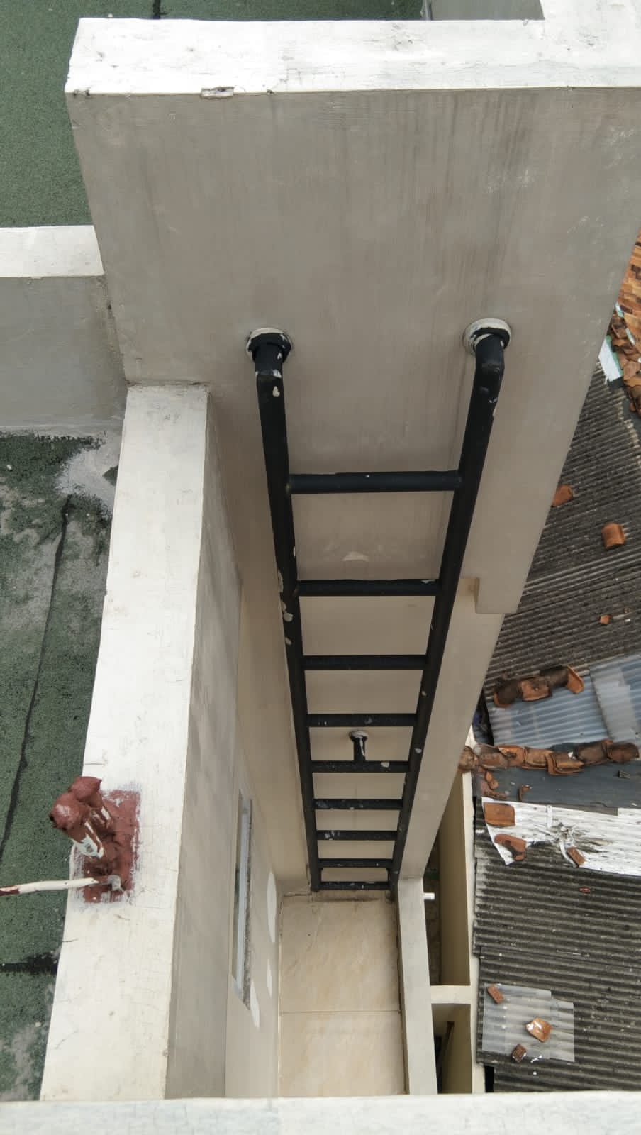 Dijual/Disewa Ruko Pesanggrahan, Strategis, Luas 137 Meter, Kode :21678 Wb/Br Gallery