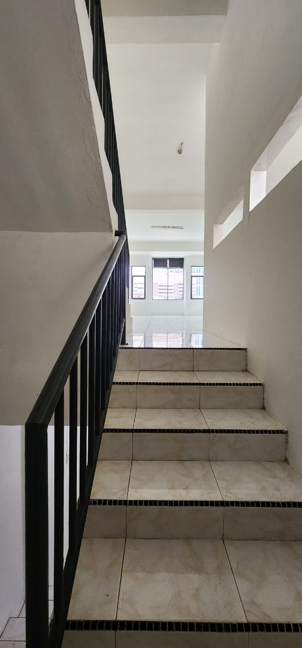    Dijual/Disewa Ruko Kebon Jeruk, Luas 4,3x25 Meter, Kode :21195 Ha Gallery