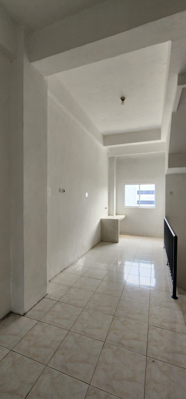    Dijual/Disewa Ruko Kebon Jeruk, Luas 4,3x25 Meter, Kode :21195 Ha Gallery