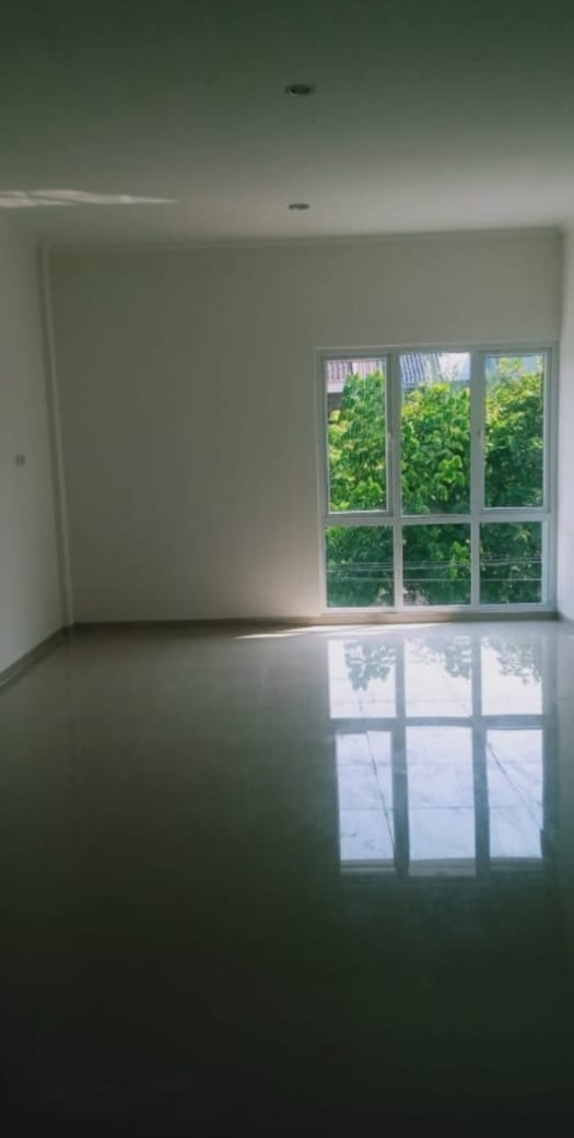 Dijual Ruko Kelapa Gading, Luas 4,5x15 Meter, Kode :20757 Br Gallery