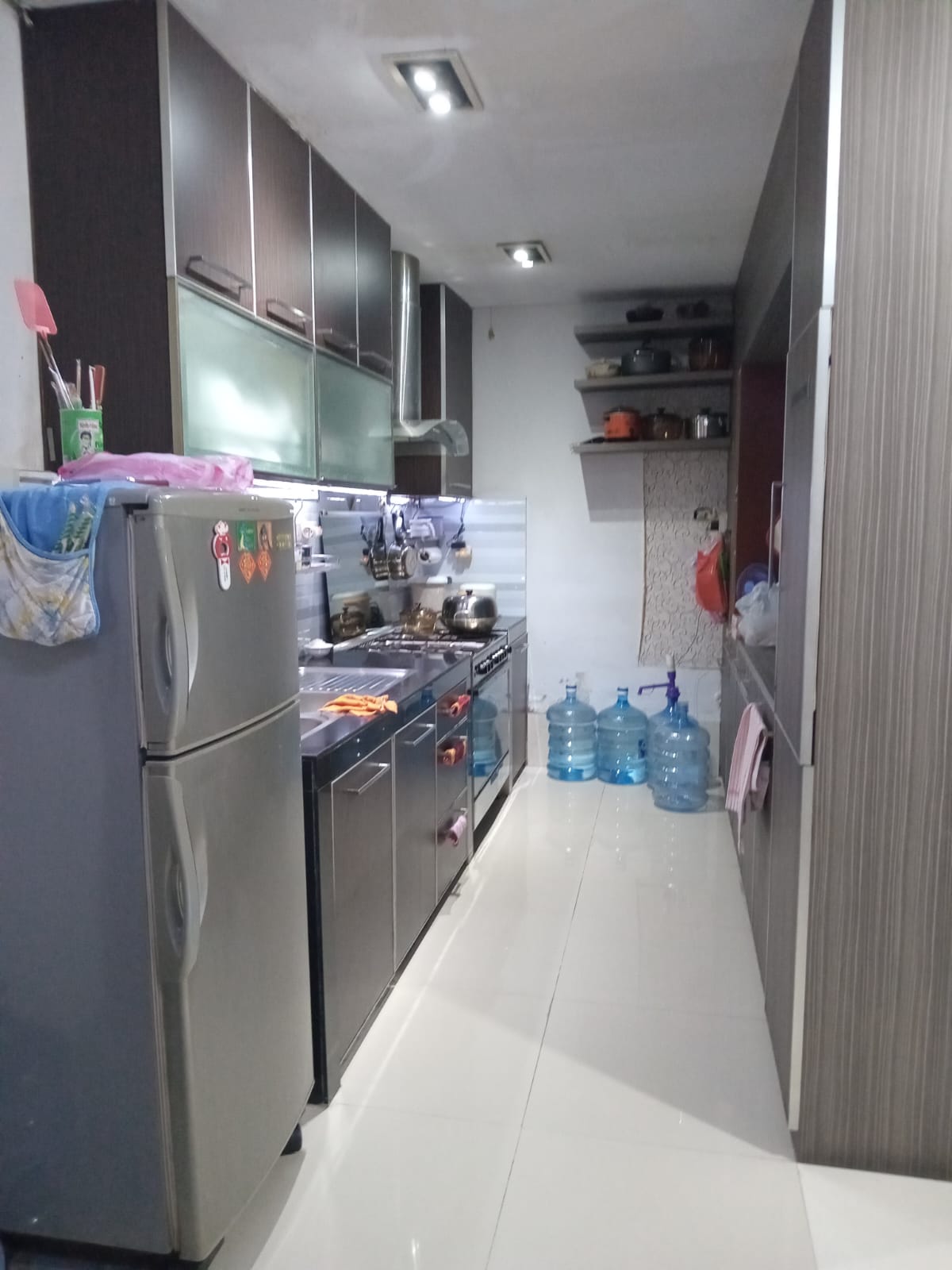 Dijual Rumah Kemayoran, Semi Furnish, Luas 9x17 Meter, Kode :16688 Js Gallery