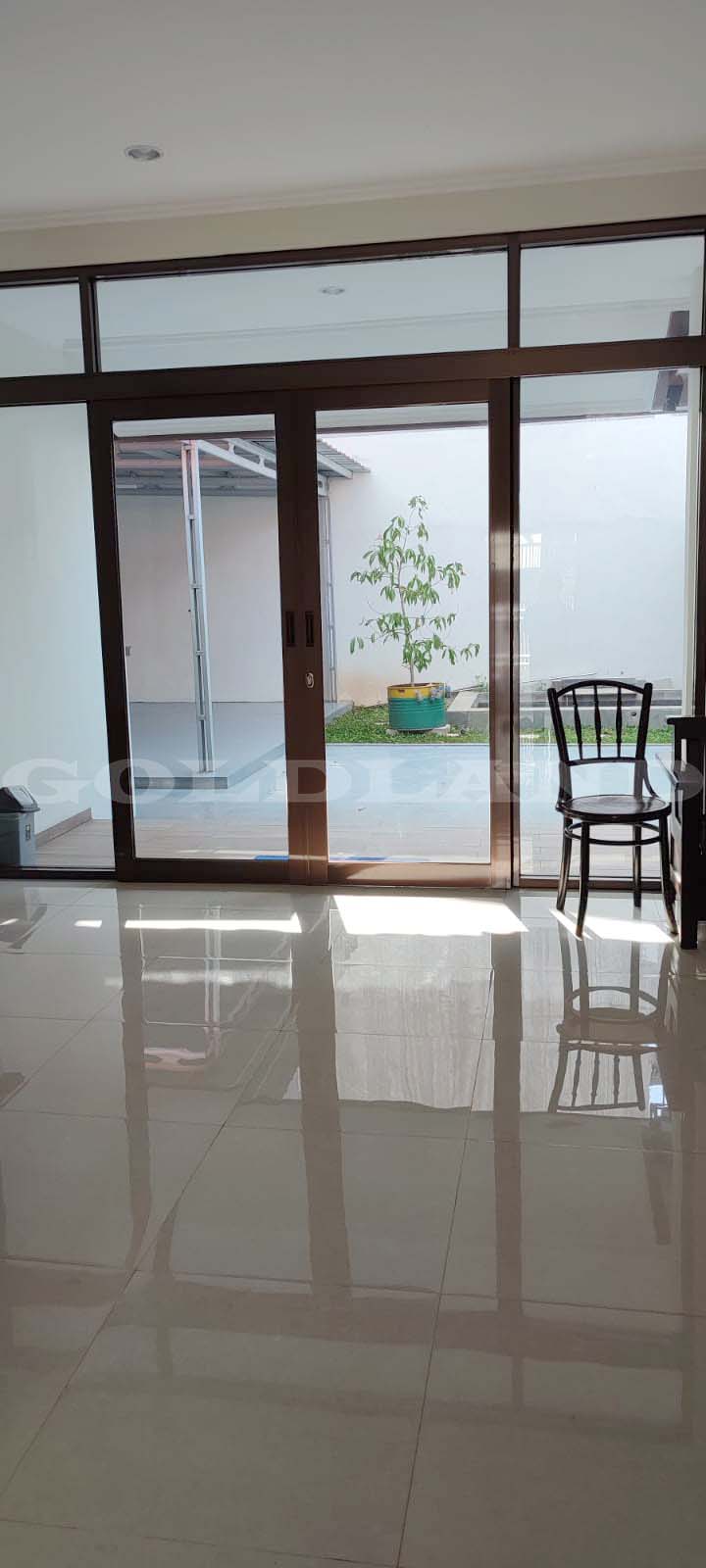 Dijual Rumah Sunter, Luas 13,5x21 Meter, Kode :16564 Si/Sm Gallery
