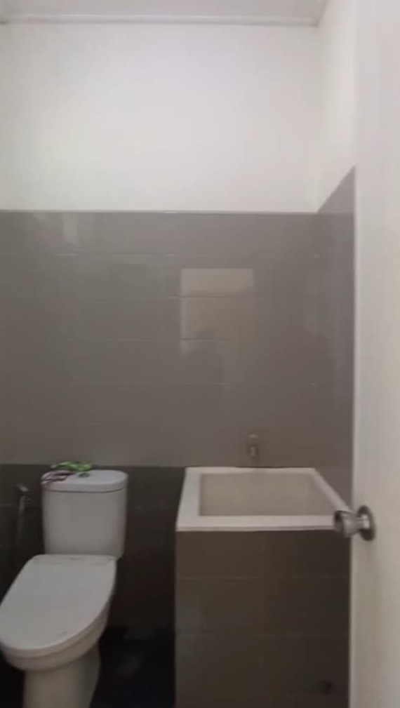 Disewa Ruko Harapan Indah, Siap Pakai, Luas 6x18 Meter, Kode :21374 Dj Gallery