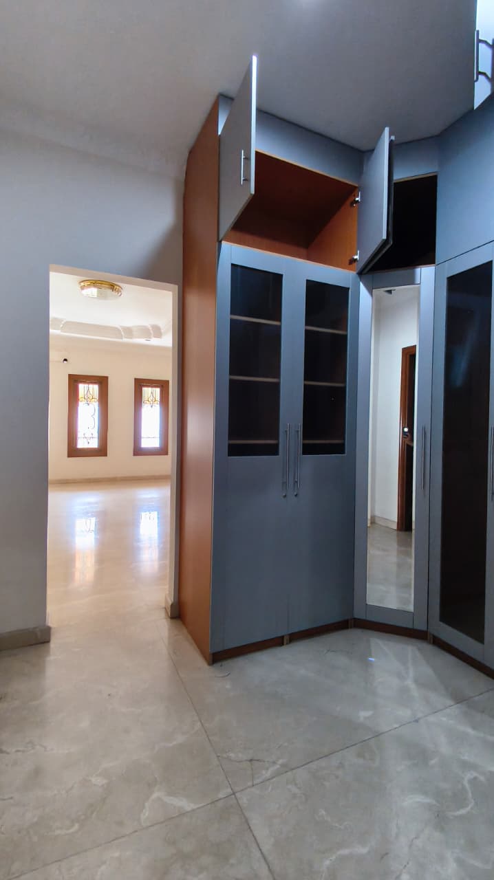   Dijual/Disewa Rumah Kelapa Gading, Hook, Luas 329 Meter, Kode :21372 Dj Gallery