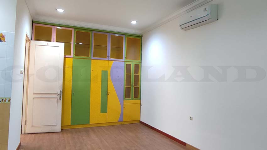 Dijual Rumah Sunter, Semi Furnish, Luas 8x21,5 Meter, Kode :18962 Si/Sm Gallery