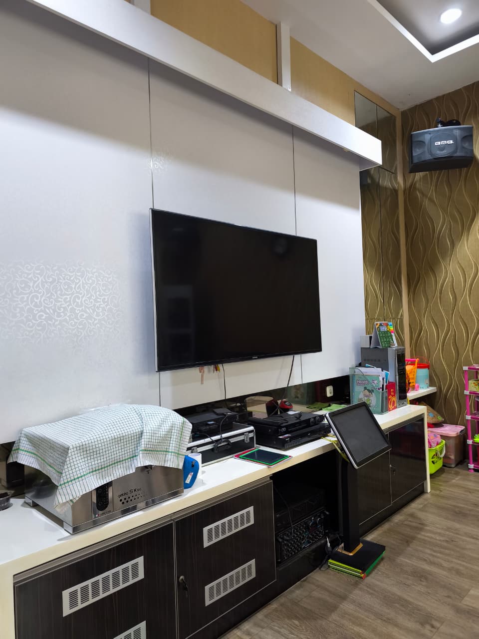 Dijual Rumah Sunter, Modern Classic, Luas 12x30 Meter, Kode :21330 Si Gallery