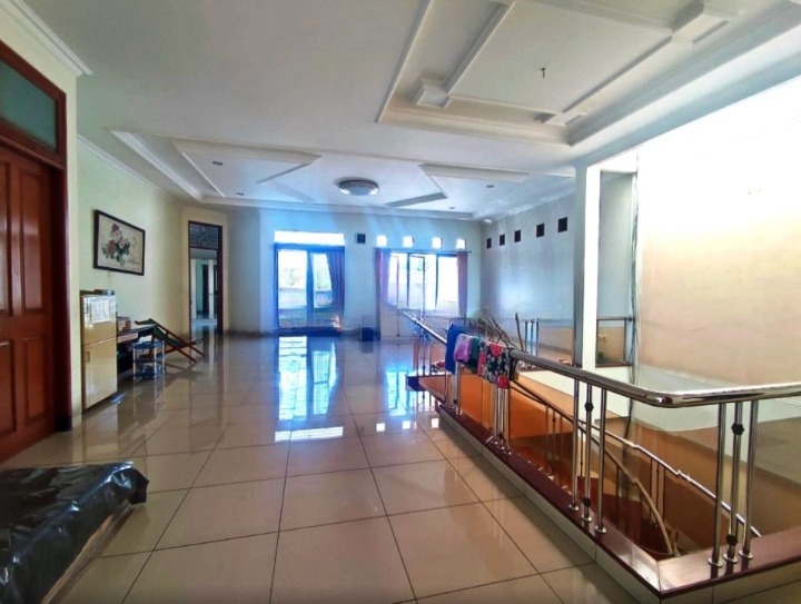  Dijual Rumah Sunter, Siap Huni, Luas 13x28,5 Meter, Kode :21322 Si Gallery