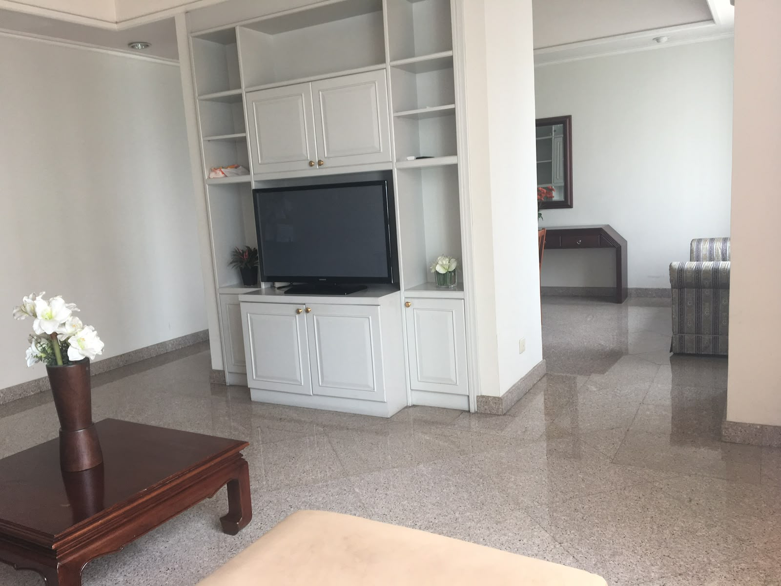Disewa Apartemen Ascot Condominium, Furnish, Luas 100 Meter, Kode :20959 Ha Gallery