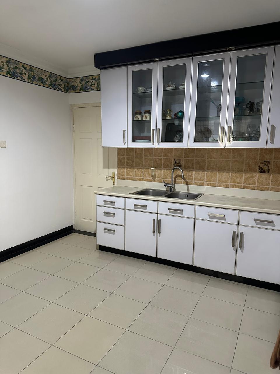 Disewa Rumah Sunter, Semi Furnish, Luas 14x27 Meter, Kode :21109 Ta Gallery