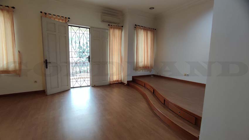 Dijual Rumah Sunter, Semi Furnish, Luas 8x21,5 Meter, Kode :18962 Si/Sm Gallery