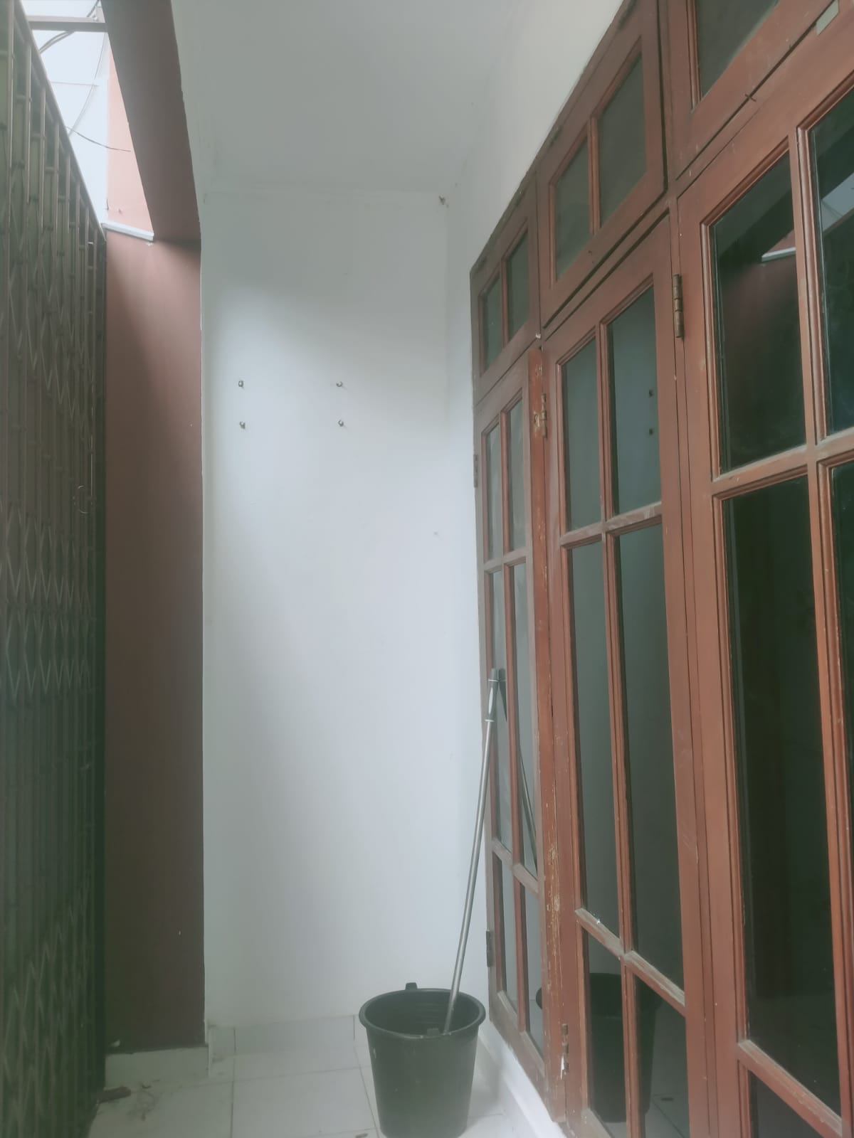 Disewa Ruko Harapan Indah, Luas 4x20 Meter, Kode :20964 Ha/Wb Gallery