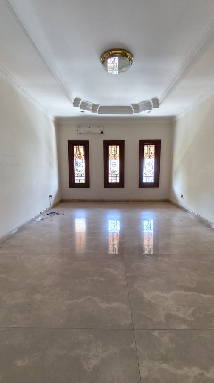   Dijual/Disewa Rumah Kelapa Gading, Hook, Luas 329 Meter, Kode :21372 Dj Gallery