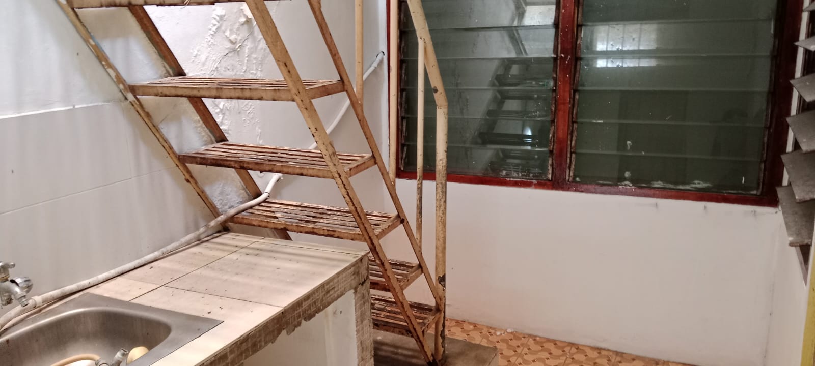 Disewa Rumah Sunter, Siap Huni, Luas 8x16 Meter, Kode :13236 Ap Gallery