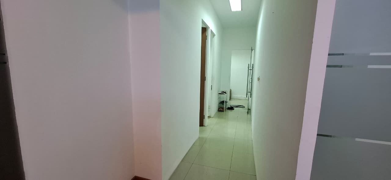 Dijual Gedung Kebayoran, Strategis, Luas 378 Meter, Kode :21389 Dj Gallery