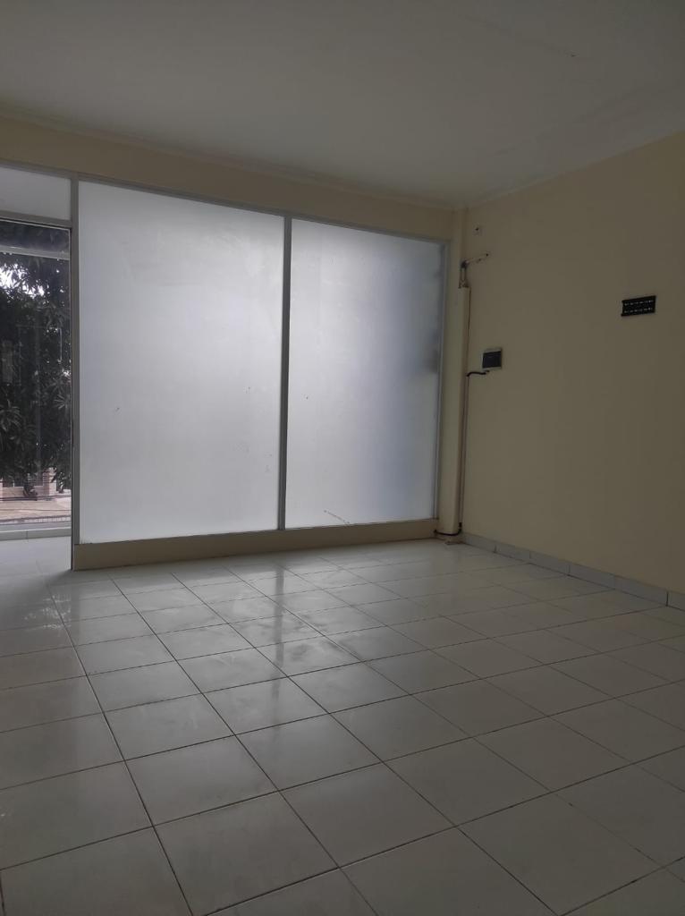 Disewa Ruko Kemang, Luas 5x18 Meter, Kode :21673 Wb/Br Gallery