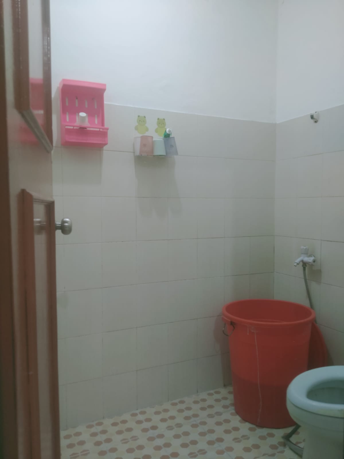 Disewa Ruko Harapan Indah, Luas 4x20 Meter, Kode :20964 Ha/Wb Gallery
