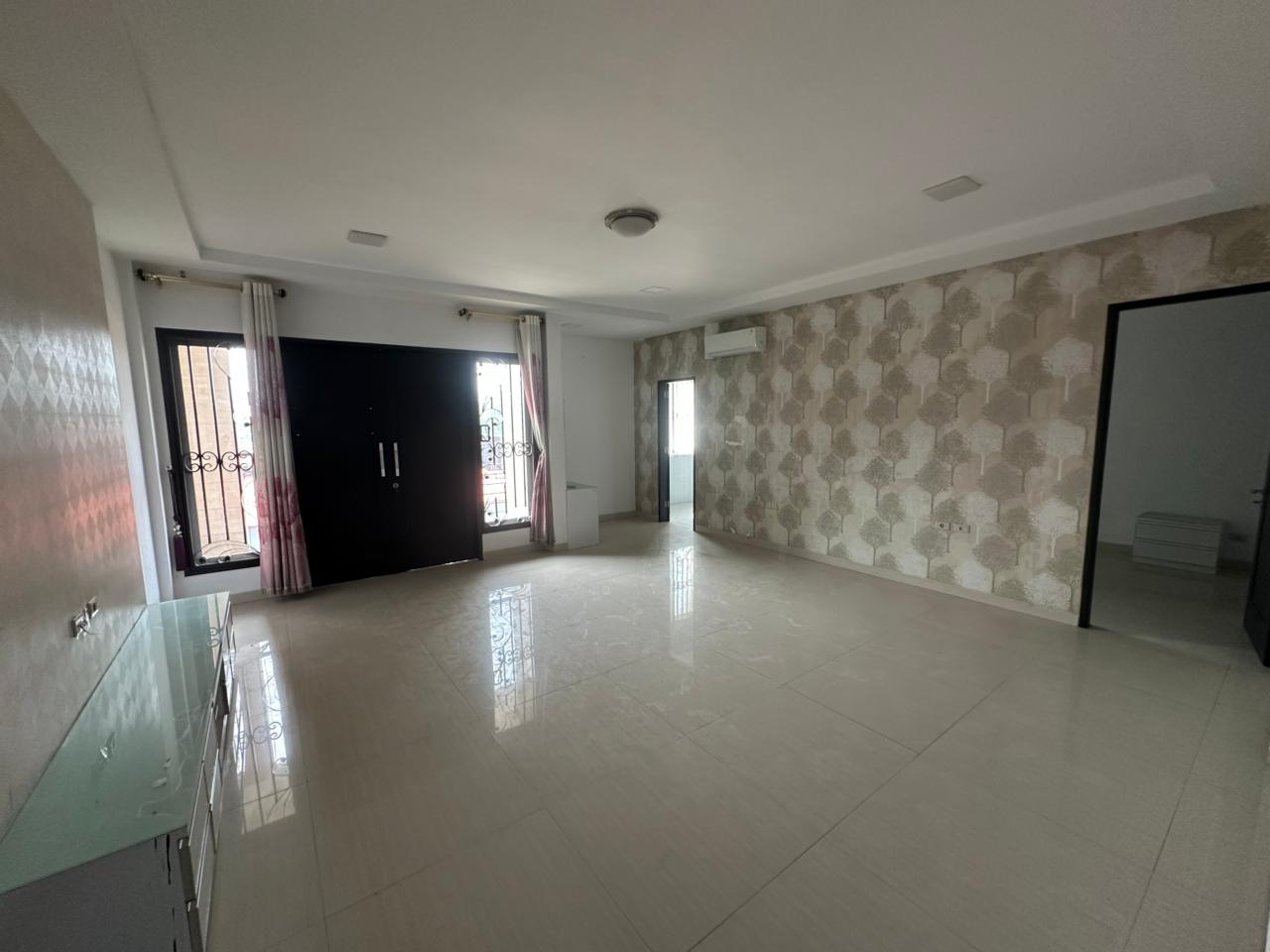 Disewa Rumah Sunter, Luas 210 Meter, Kode :21608 Ad Gallery