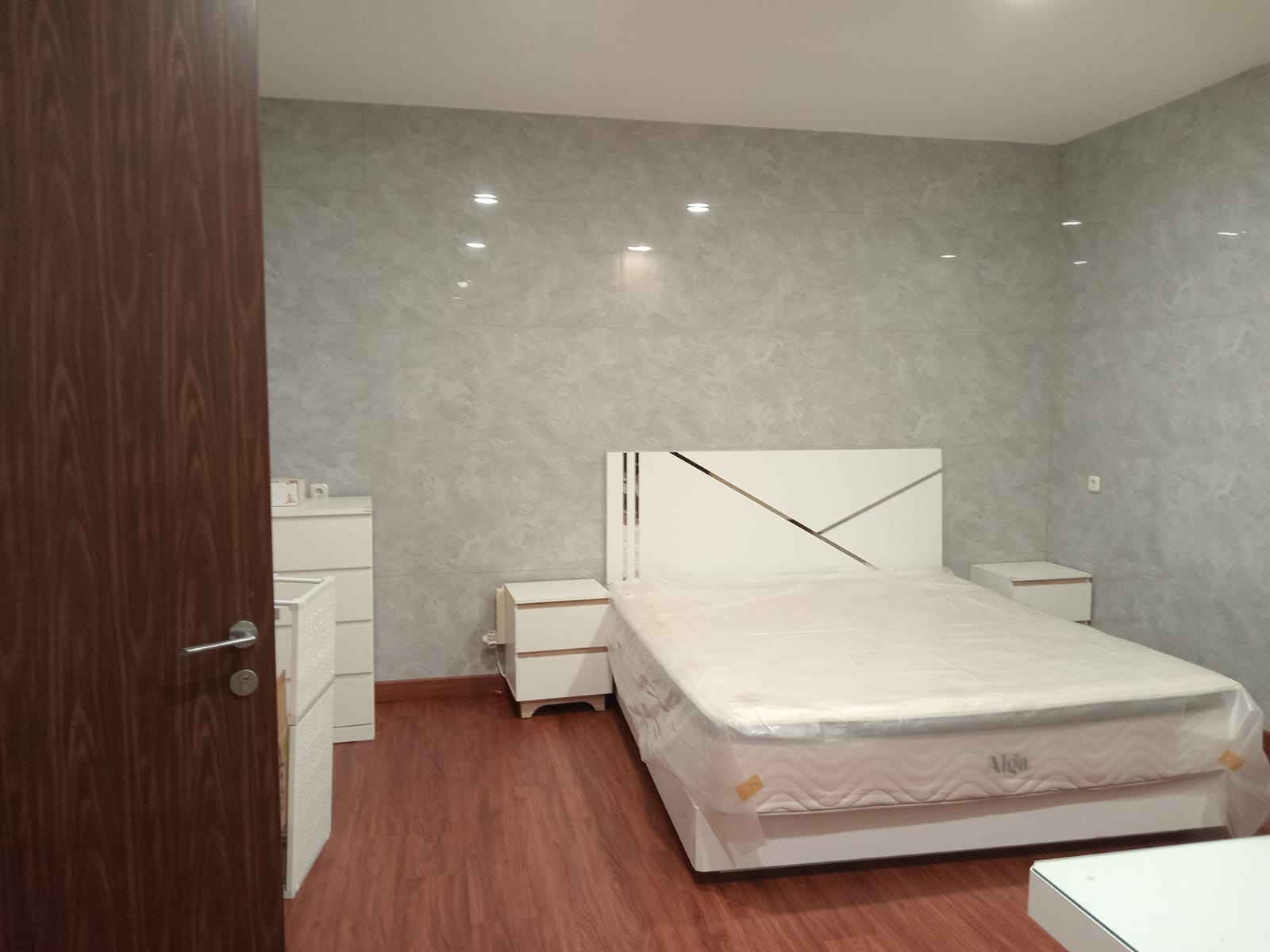 Dijual Rumah Kemayoran, Semi Furnish, Luas 9x17 Meter, Kode :16688 Js Gallery