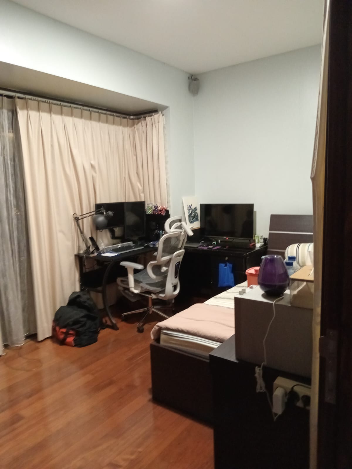 Dijual Rumah Kemayoran, Semi Furnish, Luas 9x17 Meter, Kode :16688 Js Gallery