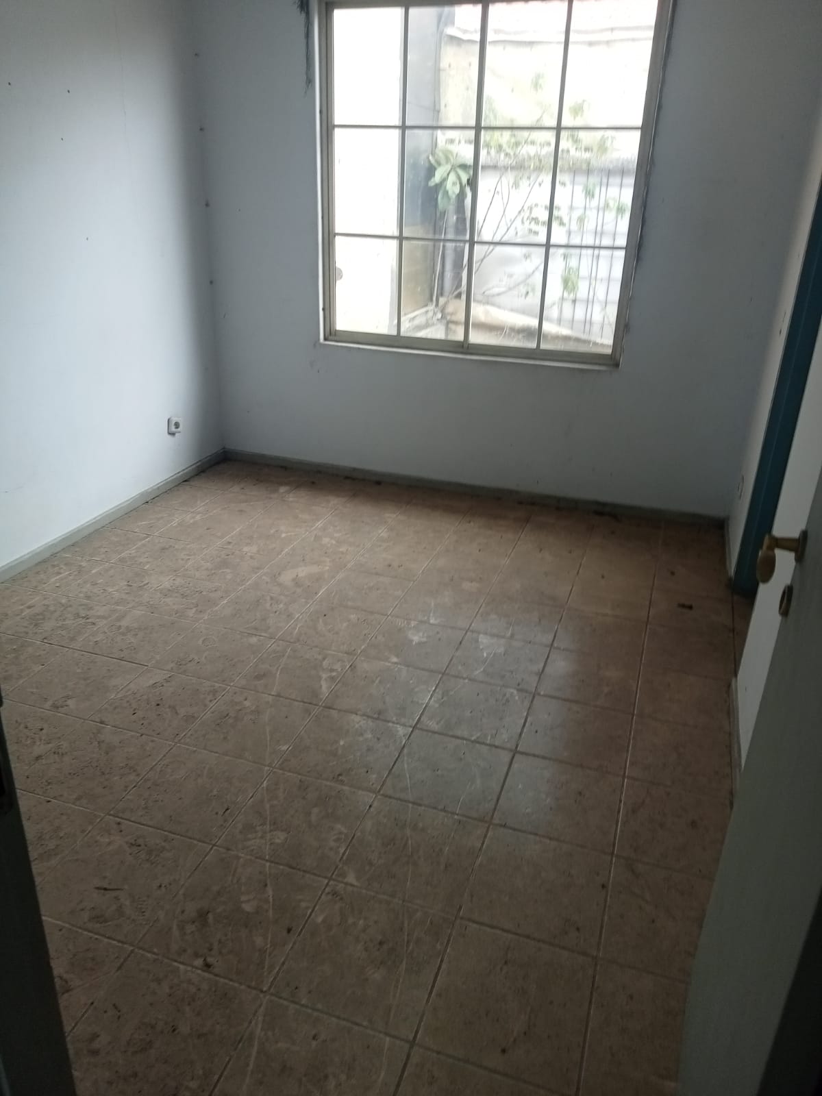 Dijual Rumang Karawaci, Luas 6x16 Meter, Kode :20775 Li Gallery