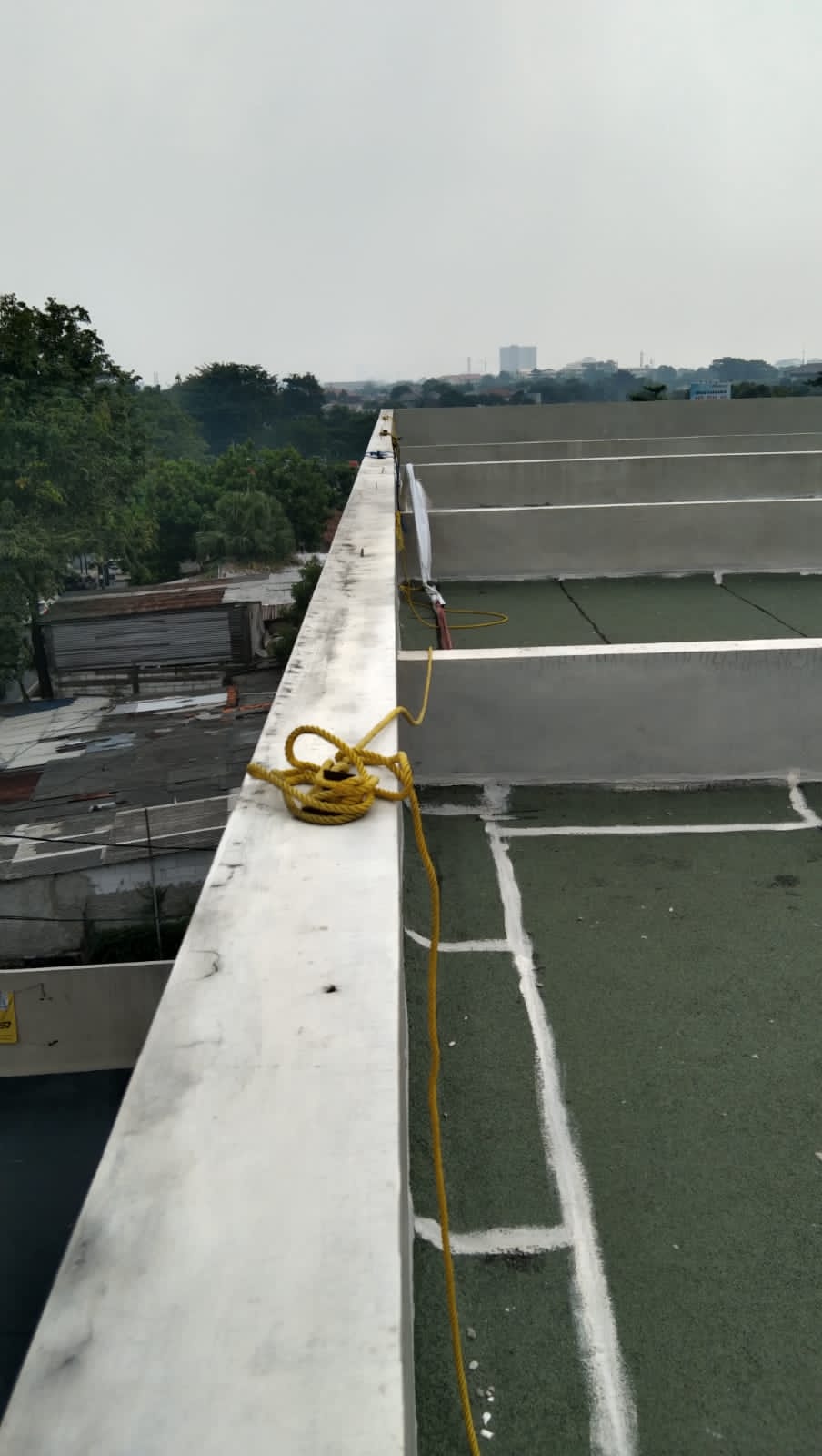 Dijual/Disewa Ruko Pesanggrahan, Strategis, Luas 142 Meter, Kode :21680 Wb/Br Gallery