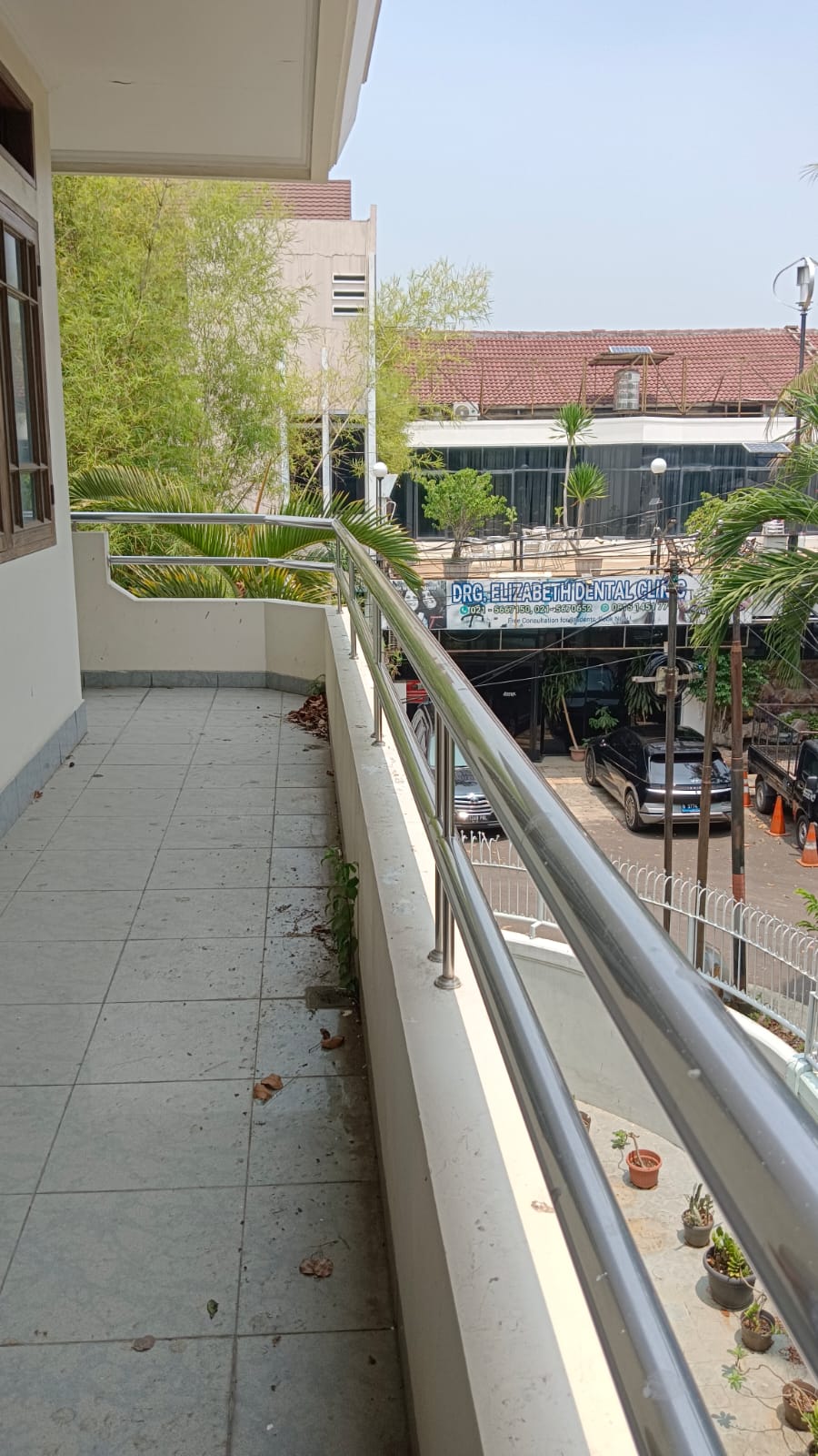 Dijual/Disewa Rumah Daan Mogot, Hook, Luas 18,6x19 Meter, Kode :21337 Si/Dj Gallery