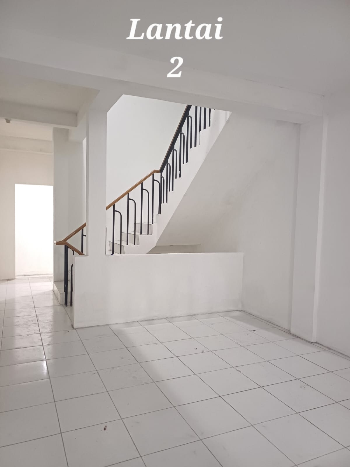 Dijual Ruko Kelapa Gading, Luas 4,5x17 Meter, Kode :21641 Br/Wb Gallery