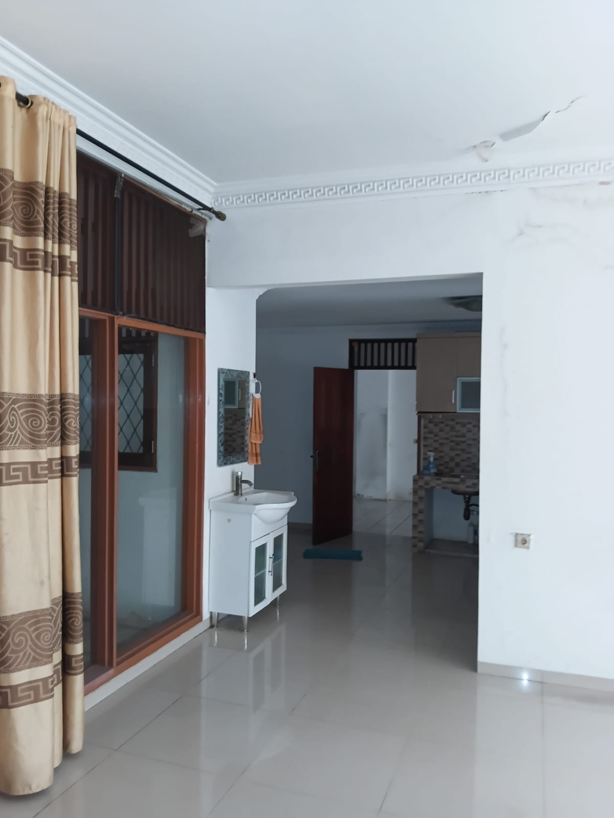 Disewa Rumah Sunter, Luas 415 Meter, Kode :16226 Br Gallery