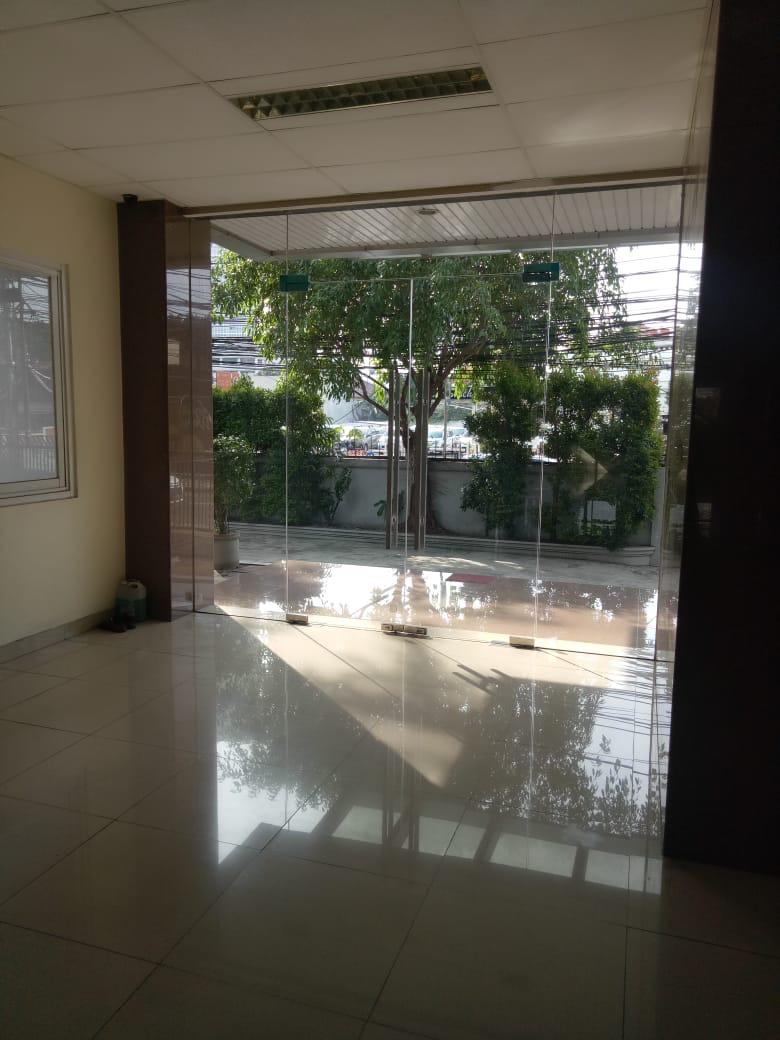 Dijual/Disewa Gedung Cikini, Luas 800 Meter, Kode :19668 Wb/Br Gallery