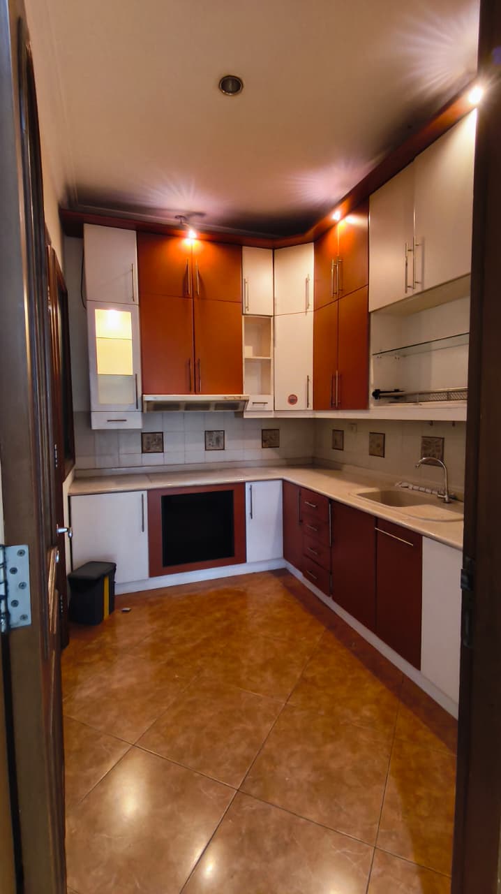   Dijual/Disewa Rumah Kelapa Gading, Hook, Luas 329 Meter, Kode :21372 Dj Gallery