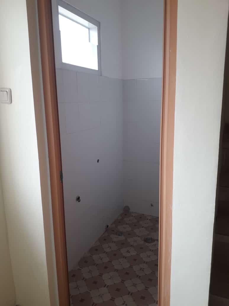 Dijual/Disewa Ruko Pesanggrahan, Strategis, Luas 137 Meter, Kode :21678 Wb/Br Gallery