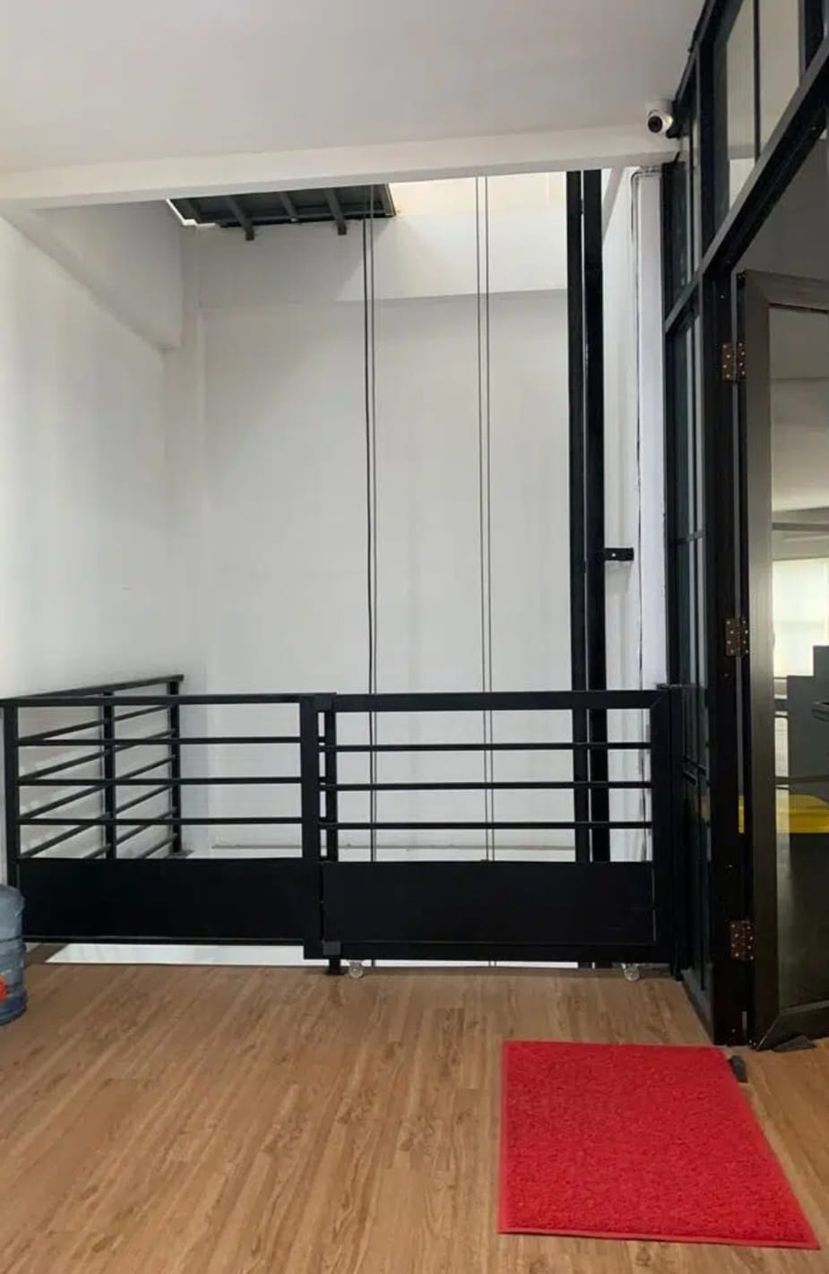 Dijual Ruko Tamansari, Luas 8x20 Meter, Kode :18534 Ha Gallery