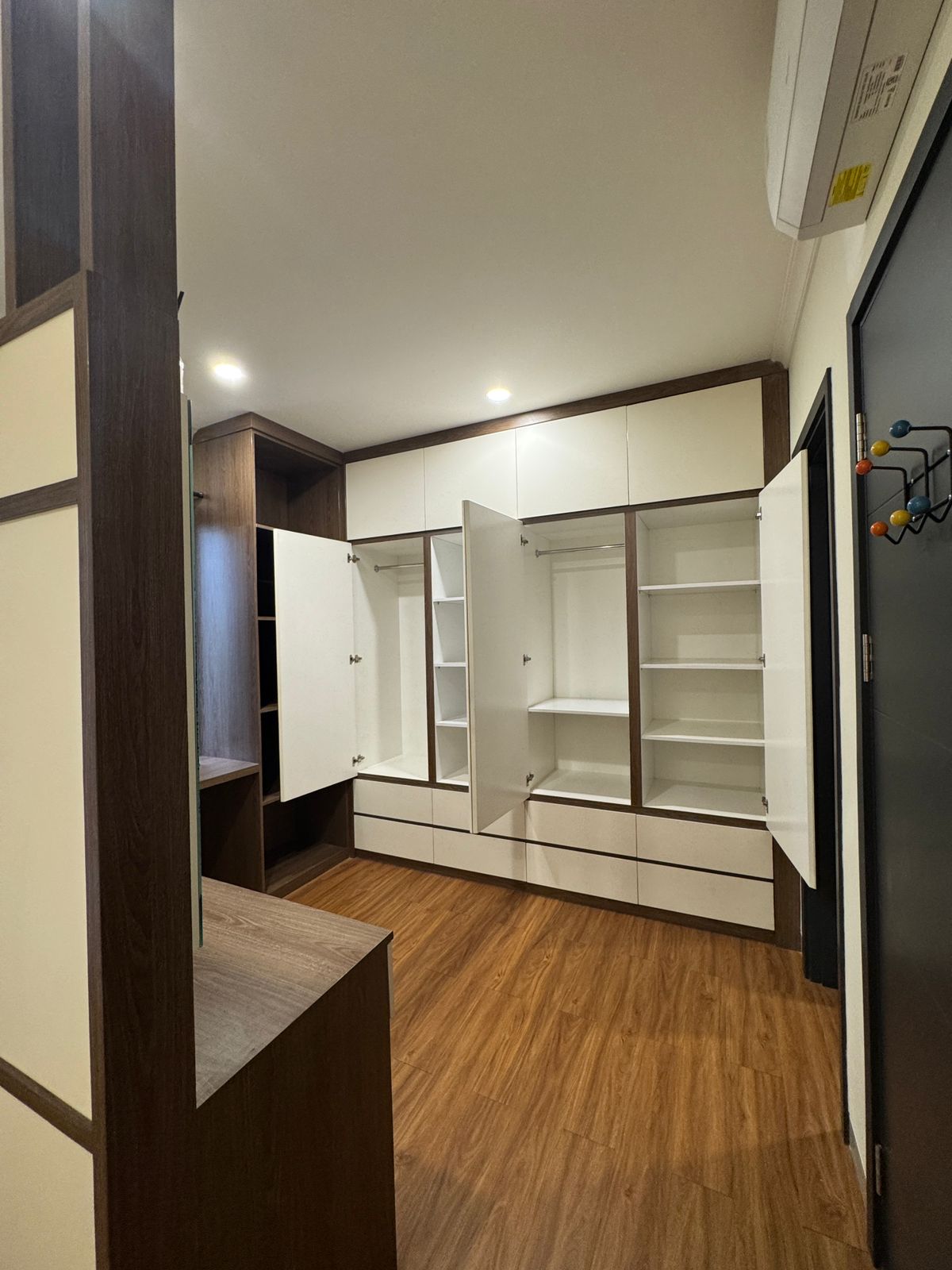 Disewa Rumah Tangerang,  Full Furnish, Luas 6x12 Meter, Kode :20855 Dj/Si Gallery