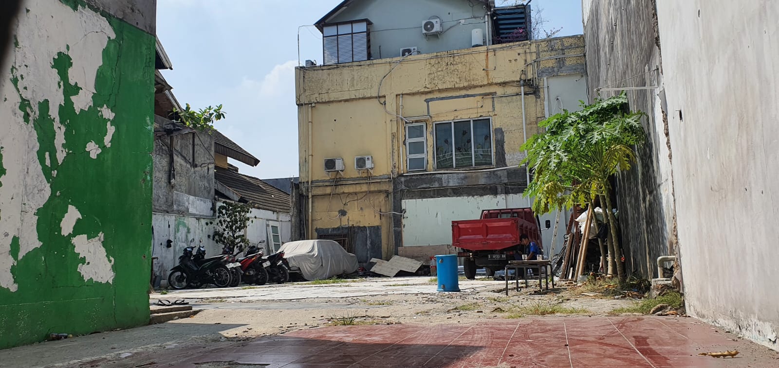 Disewa Tanah Kemang, Strategis, Luas 12,5x23,5 Meter, Kode :21671 Br/Wb Gallery