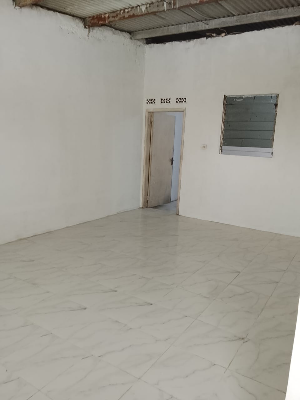  Disewa Ruko Daan Mogot, Luas 5x32 Meter, Kode :21464 Ha Gallery