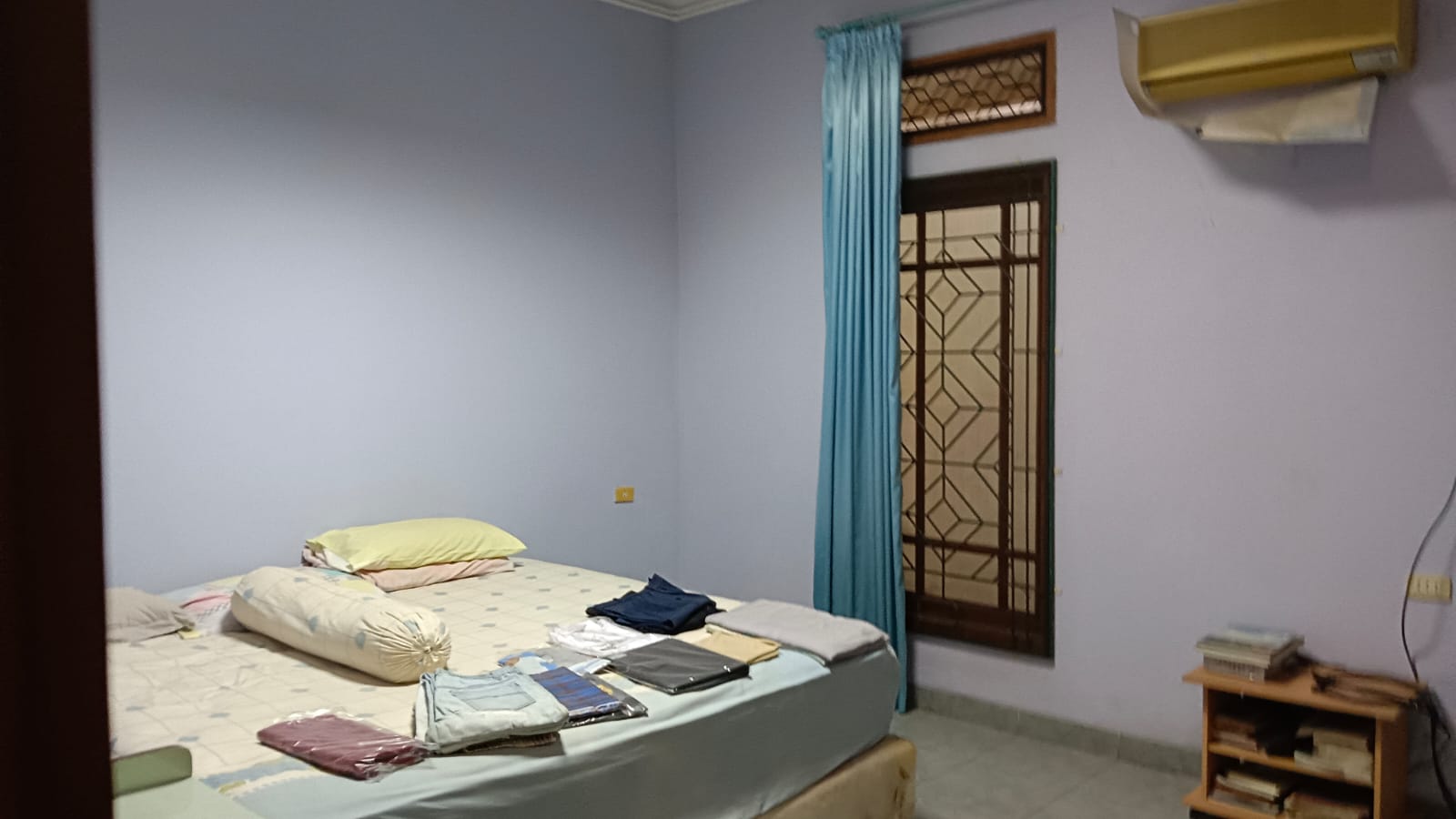 Dijual/Disewa Rumah Daan Mogot, Hook, Luas 18,6x19 Meter, Kode :21337 Si/Dj Gallery